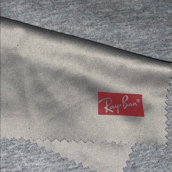 Hard Ray Ban Case - Picture 3 of 3